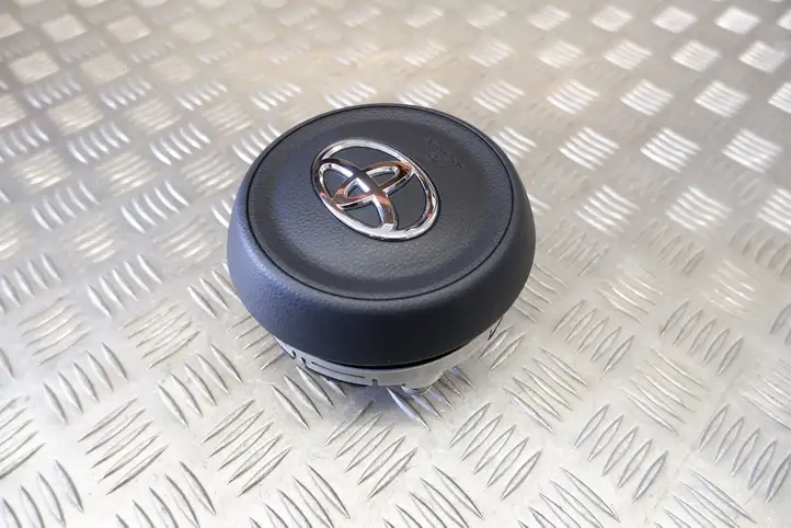 Toyota Yaris Cross (2020 - ) 45130K0040 Подушка безопасности руля — фото 6