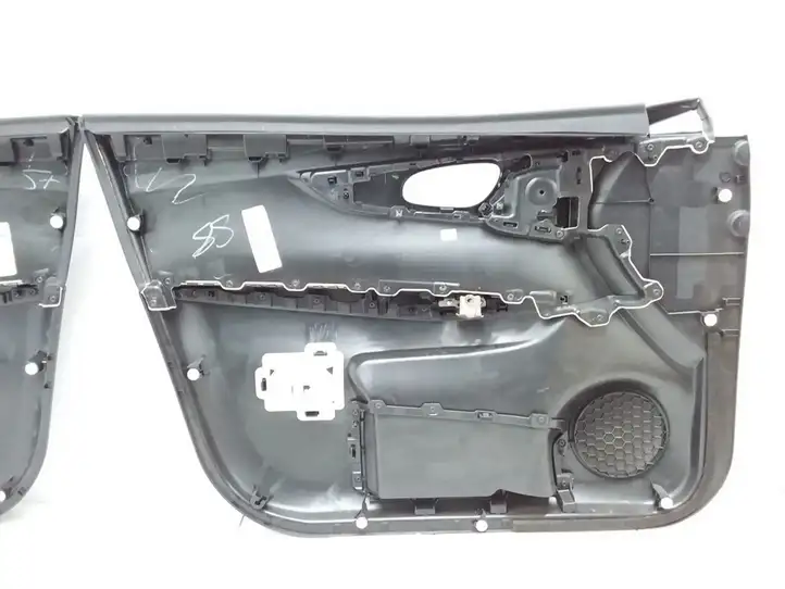 Nissan Qashqai (2013 - 2017) 829224EA1A Обшивка передней двери — фото 3