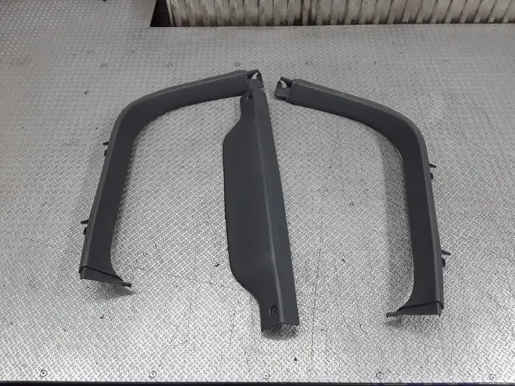 Ford Focus (2011 - 2015) 4M51N46404A Комплект обшивки крышки багажника — фото 2