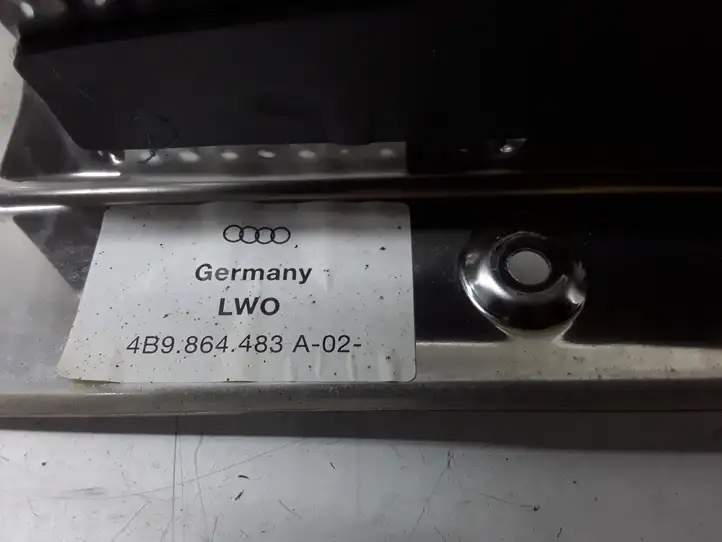 Audi A6 (2001 - 2004)  4B9864483A Отделка порога багажника