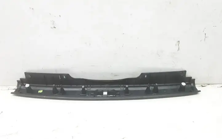 Audi A4 S4 B6 8E 8H (2000 - 2006) 8E9864483 Отделка порога багажника — фото 3