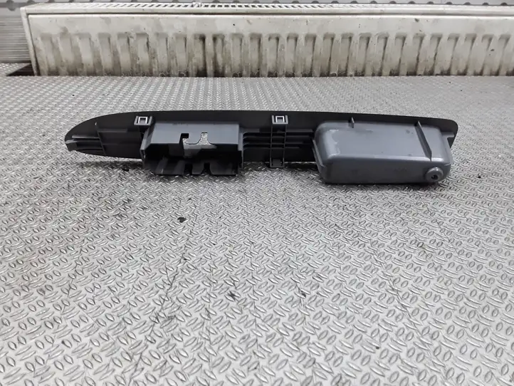 Toyota Avensis Verso (2001 - 2004) 7423144190 Ручка закрывания двери — фото 3
