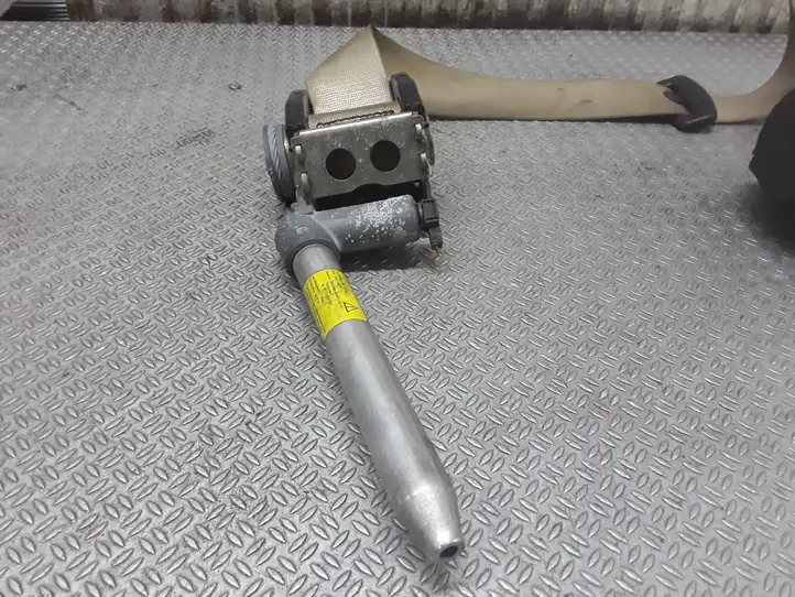 BMW 7 E65 E66 (2001 - 2008)   Задний ремень безопасности