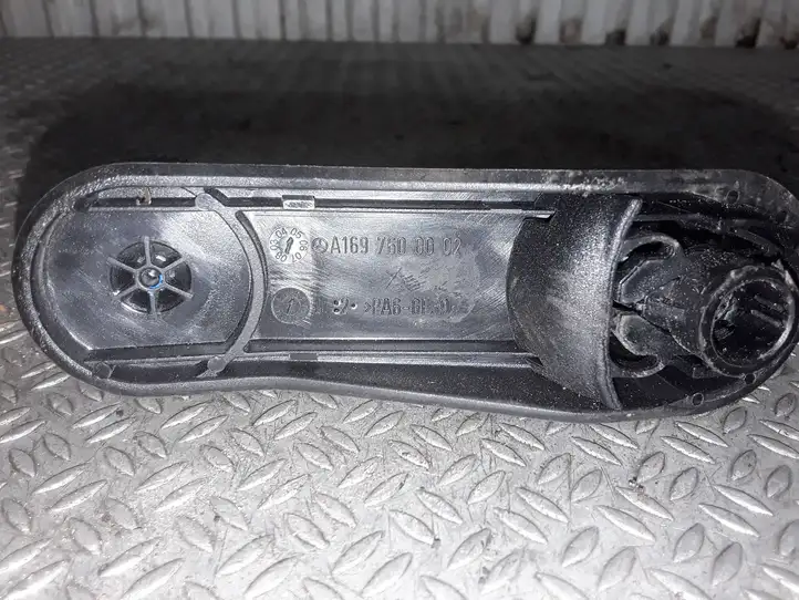 Mercedes-Benz A W169 (2004 - 2012) A1697600002 Ручка стеклоподъемника — фото 2