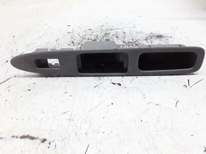 Toyota Avensis Verso (2001 - 2004) 747427244100 Ручка двери / накладка — фото 1