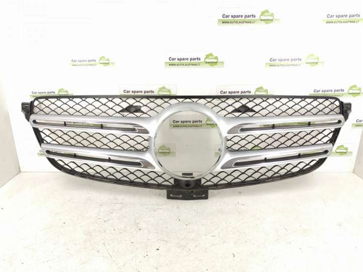 1668880260 Mercedes-Benz GL X166 Grotelės priekinės