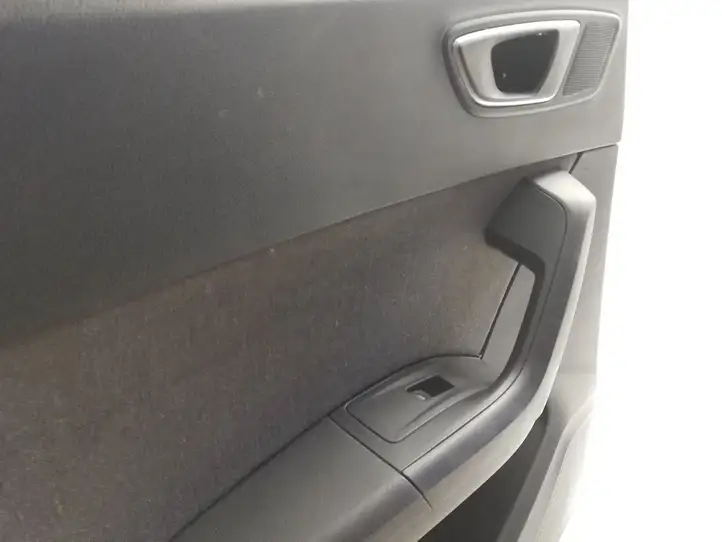 Seat Ateca (2016 - ) 575867133 Обшивка задней двери — фото 2