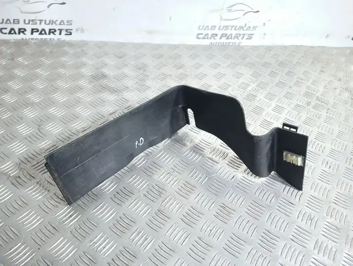 Land Rover Discovery 3 - LR3 (2004 - 2009) DWI500022 Перегородка аккумулятора — фото 1