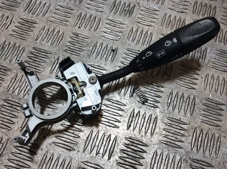 Mercedes-Benz Sprinter W906 (2006 - 2018)  A9065450310 Ручка поворотов/ фонарей