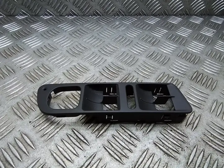 Volkswagen Tiguan (2007 - 2011) 5N1867255 Накладка кнопки стеклоподъемника — фото 1