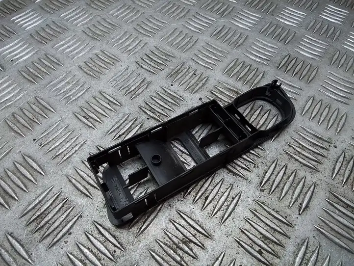 Volkswagen Tiguan (2007 - 2011) 5N1867255 Накладка кнопки стеклоподъемника — фото 3