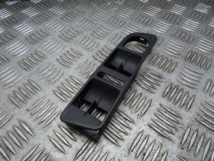Volkswagen Tiguan (2007 - 2011) 5N1867255 Накладка кнопки стеклоподъемника — фото 4