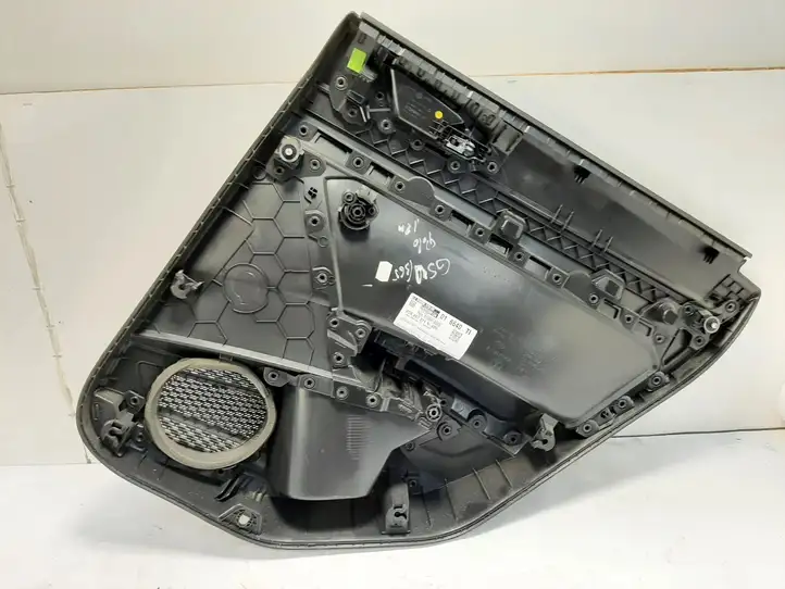 Volkswagen Polo VI (2015 - 2019) 2G6867211N Обшивка задней двери — фото 2