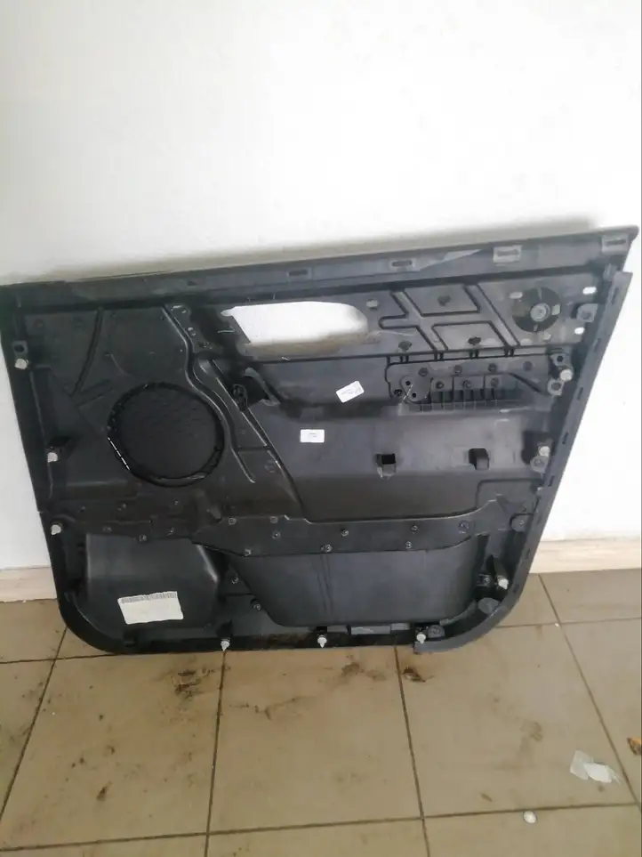 Land Rover Range Rover Sport L320 (2005 - 2009) EJB50051XXL Обшивка задней двери — фото 1