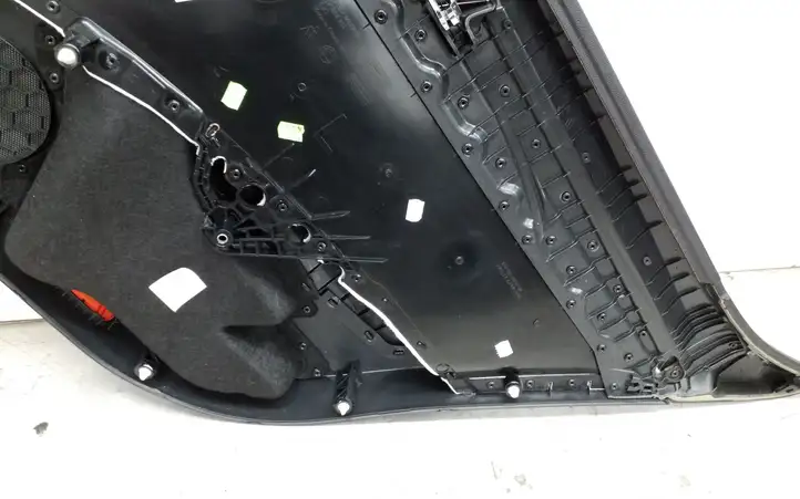 Skoda Superb B8 (3V) (2015 - 2023) 3V5867023B Обшивка задней двери — фото 3