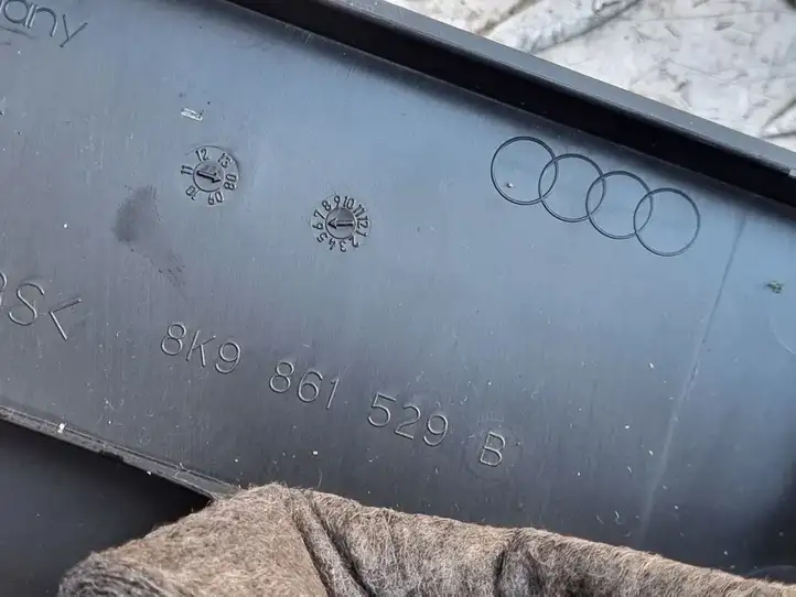 Audi A4 S4 B8 8K (2007 - 2011) 8K9861529B Пол багажника — фото 2