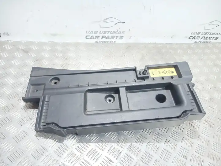 Land Rover Range Rover L322 (2002 - 2005) 7010335 Прочая отделка багажника — фото 1