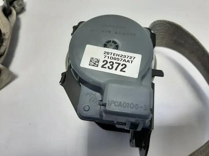 Opel Antara (2011 - 2017) 95182372 Задний ремень безопасности — фото 3