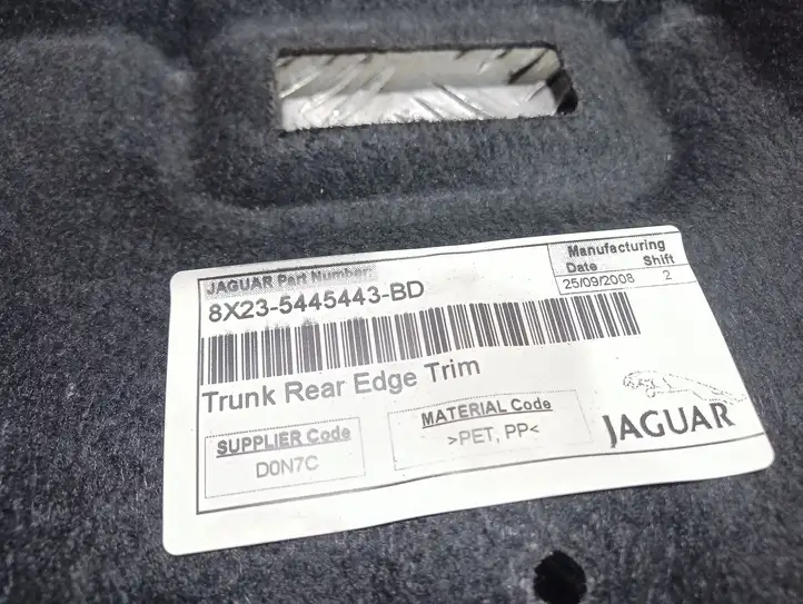 Jaguar XF X250 (2007 - 2015) 8X235445443BD Прочая отделка багажника — фото 4