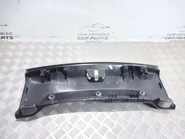 Jaguar XF X250 (2007 - 2015) 8X2354406A64AD Отделка порога багажника — фото 3