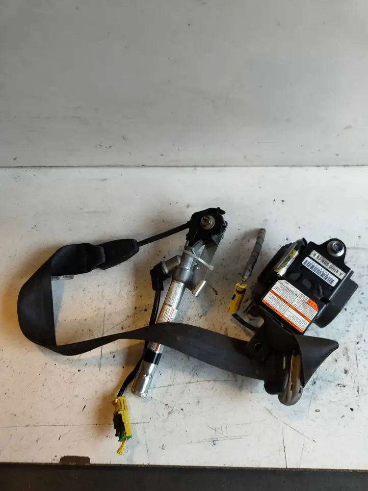 Honda CR-V (2006 - 2009)  080X090RH Передний ремень безопасности