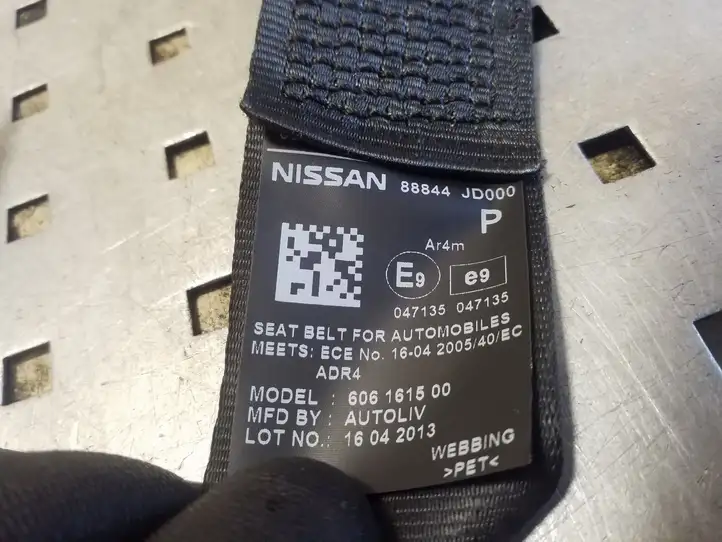 Nissan Qashqai (2010 - 2013) 88844JD000 Задний ремень безопасности — фото 4
