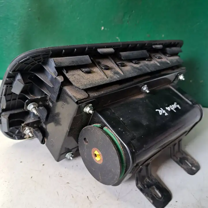 Hyundai Santa Fe (2005 - 2009) CGL0Z000L Подушка безопасности пассажира — фото 3
