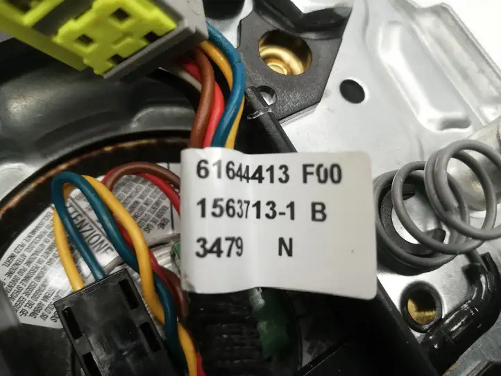 BMW X1 E84 (2009 - 2015) 61644413 Подушка безопасности руля — фото 3