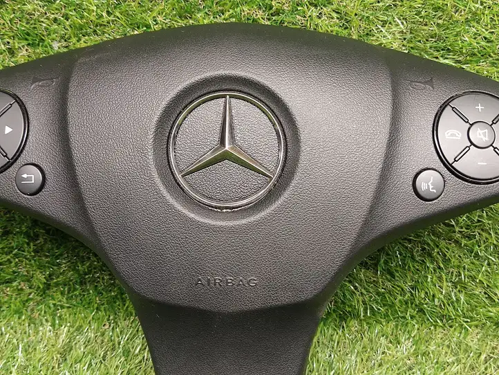 Mercedes-Benz C W204 (2007 - 2014) 0008605702 Подушка безопасности руля — фото 6