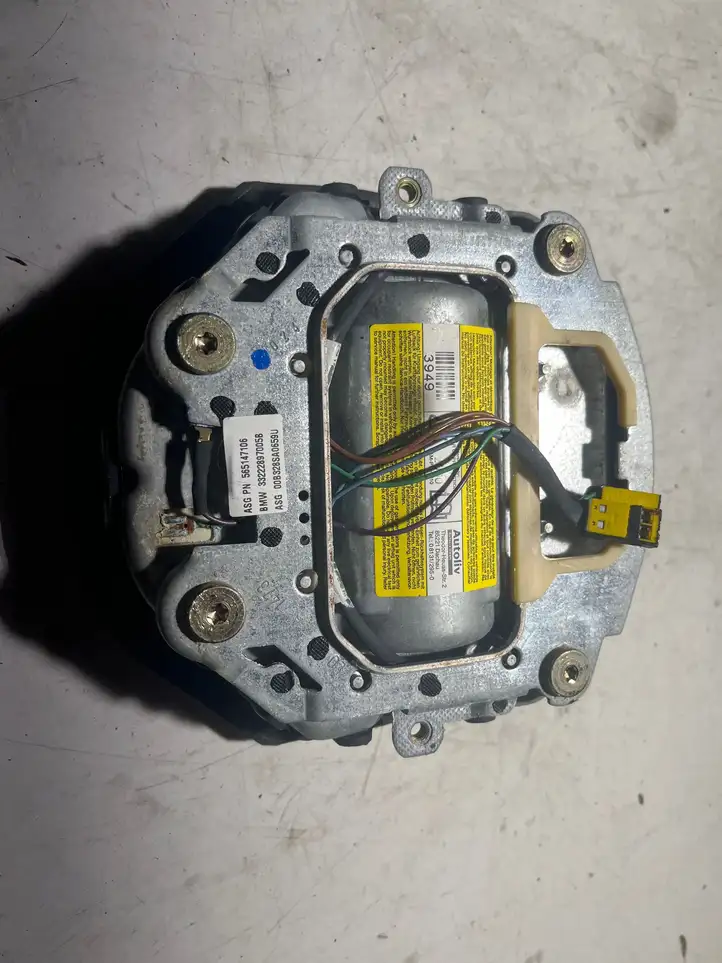 BMW 5 E39 (1996 - 2003)   Подушка безопастности руля