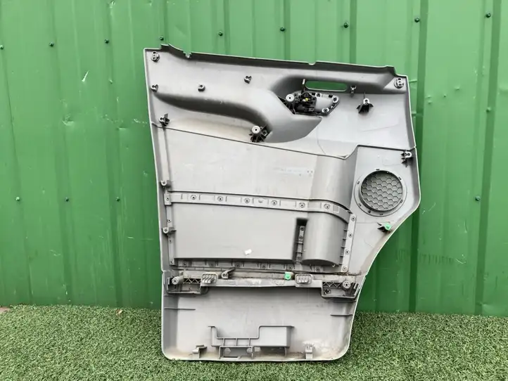 Mercedes-Benz Sprinter W906 (2006 - 2018) 9067270571 Обшивка передней двери — фото 2