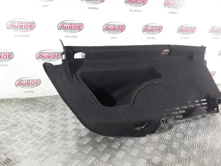 Audi A4 (2011 - 2015)   Нижний отделочный щит бока багажника