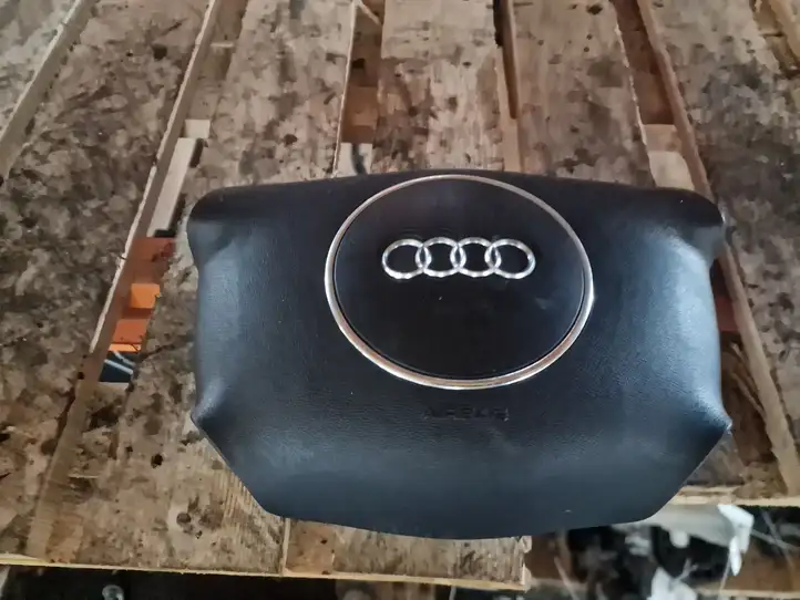 Audi A4 S4 B6 8E 8H (2000 - 2006) Подушка безопасности руля — фото 1