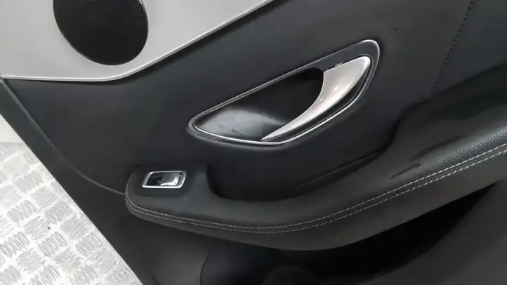 Mercedes-Benz GLC X253/C253 (2015 - ) A253 Обшивка задней двери — фото 2