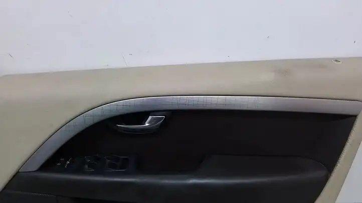 Volvo V70 (2007 - 2013) 39885755 Обшивка передней двери — фото 3