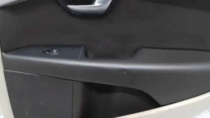 Volvo V70 (2007 - 2013) 39878969 Обшивка задней двери — фото 3