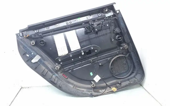 Audi A4 S4 B7 8E 8H (2004 - 2009) 8E0867306 Обшивка задней двери — фото 2