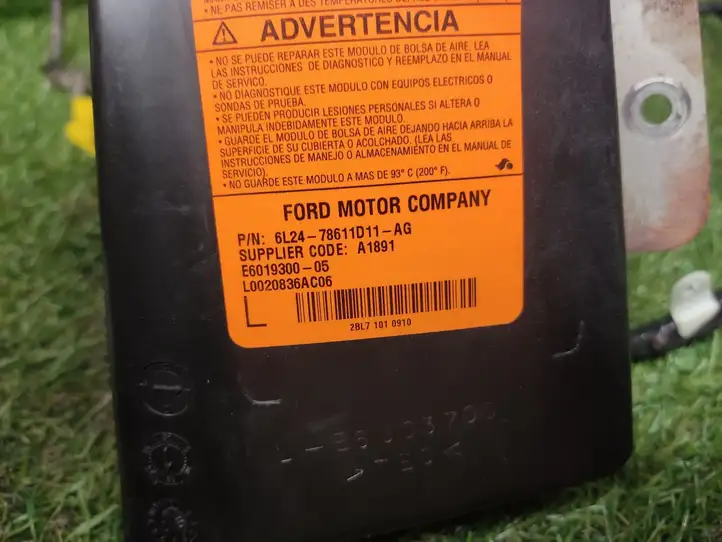 Ford Explorer (2005 - 2010) 6L24786611D11AG Подушка безопасности сиденья — фото 2