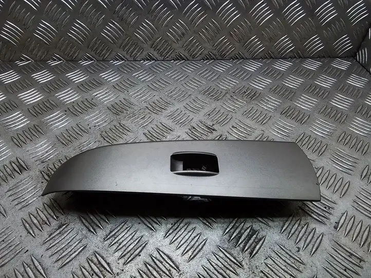 Toyota Prius (XW20) (2003 - 2009) 7427247050 Накладка кнопки стеклоподъемника — фото 1