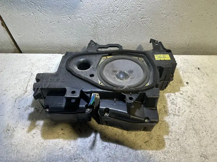 Toyota Land Cruiser (J120) (2002 - 2009) 8615060110 Динамики задних дверей — фото 1