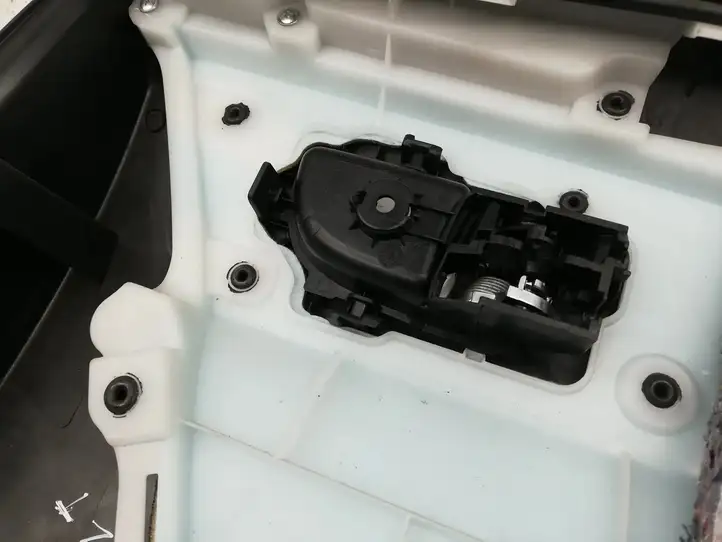 Toyota Auris E180 (2012 - 2018) 6778802110 Обшивка задней двери — фото 5