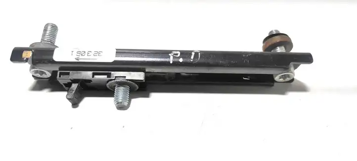 Land Rover Range Rover L322 (2005 - 2009) 33004290B Регулятор ремня безопасности — фото 2