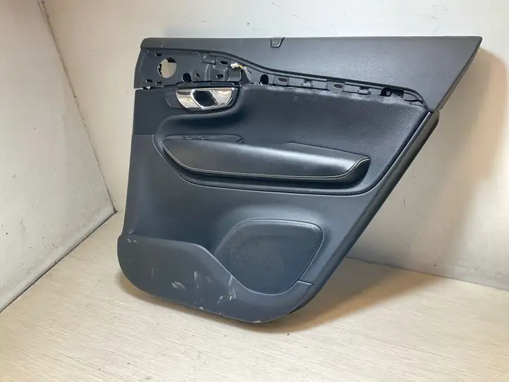 Volvo XC90 (2014 - 2019)  31393116 Обшивка задней двери