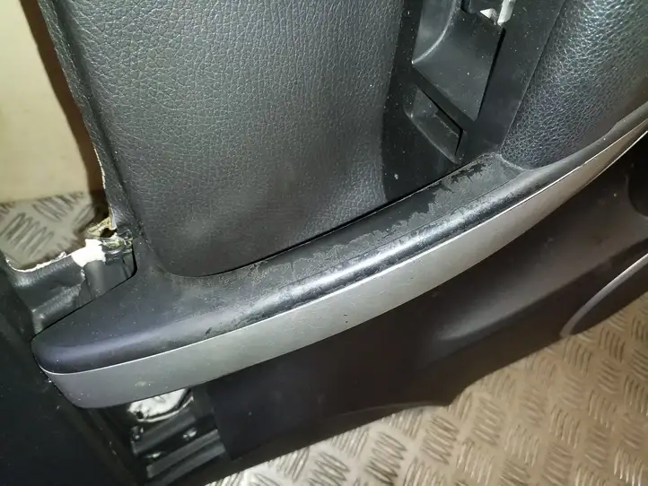 Chevrolet Captiva (2011 - 2013) 96441174 Обшивка передней двери — фото 2
