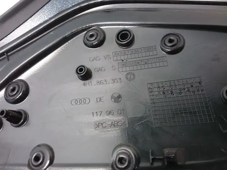 Audi A8 S8 D4 4H (2010 - 2014) 4H1863303 Передняя боковая обшивка салона — фото 2