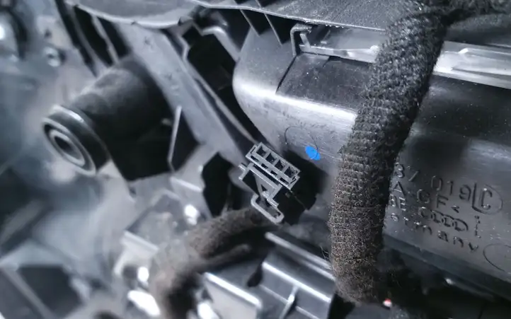 Audi A6 S6 C6 4F (2004 - 2008) 4F1867105A Обшивка передней двери — фото 4