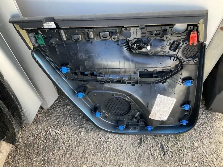 Volvo XC90 (2014 - 2019) 31393116 Обшивка задней двери — фото 3