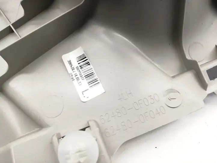 Toyota Verso (2012 - 2015) 624800F030 Обшивка стойки D нижняя — фото 4