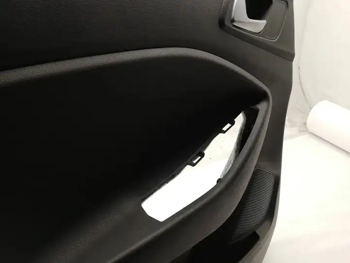 Mazda CX-3 (2015 - 2018) 83370C8010 Обшивка задней двери — фото 2