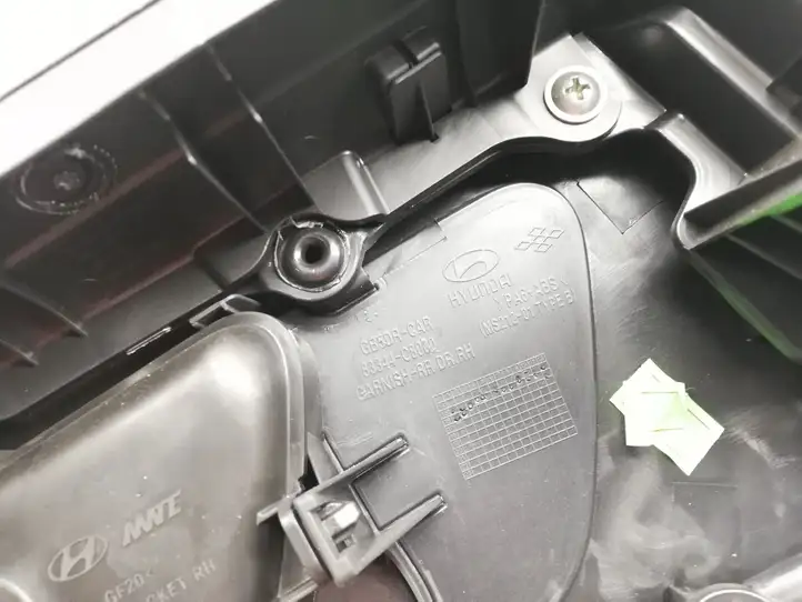 Hyundai i20 (GB IB) (2014 - 2018) 83380C8010 Обшивка задней двери — фото 5